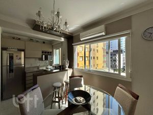 Image 3 - 876688