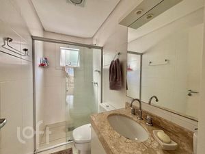 Image 7 - 876688
