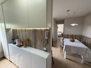 Image 14 - 876689