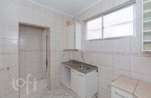 Image 10 - 876690