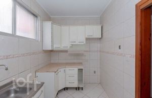 Image 2 - 876690