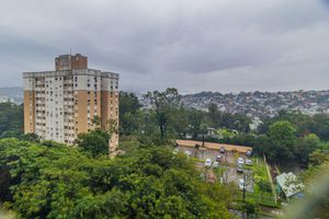 Image 6 - 876692
