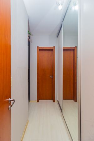 Image 7 - 876692
