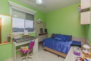 Image 18 - 876692