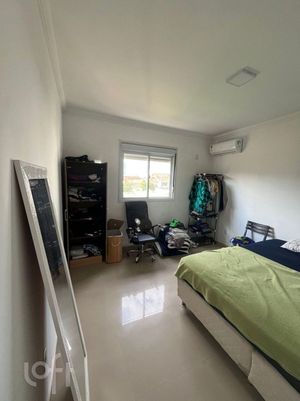 Image 12 - 876693