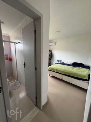 Image 14 - 876693