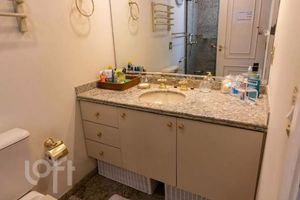 Image 15 - 876694