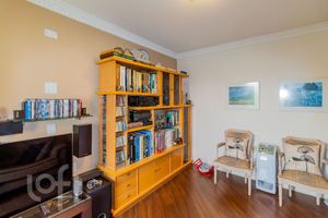 Image 31 - 876694