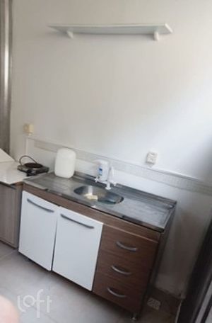 Image 21 - 876695