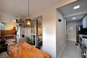 Image 25 - 876696