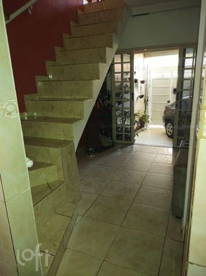 Image 17 - 876702