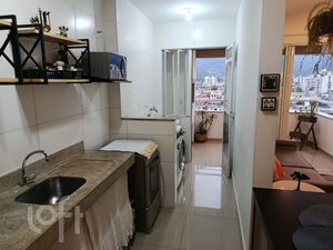 Image 4 - 876708
