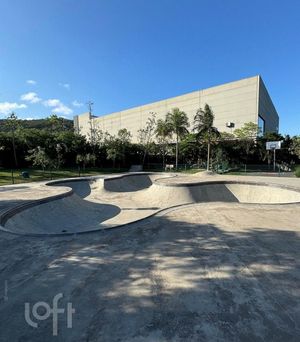 Image 3 - 876710