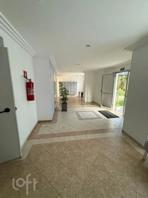 Image 12 - 876714