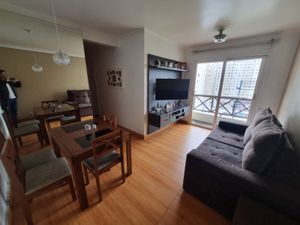 Image 9 - 876716
