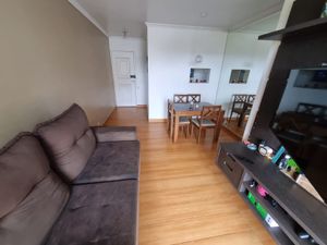 Image 8 - 876716