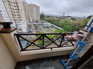 Image 11 - 876716