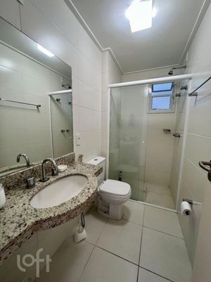 Image 18 - 876722