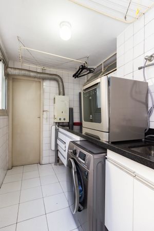 Image 31 - 876724