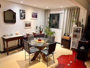 Image 17 - 876724