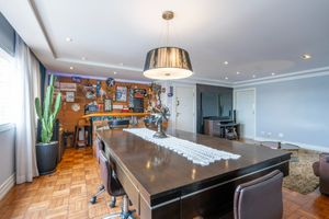 Image 4 - 876725