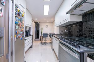 Image 32 - 876725