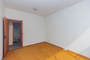 Image 3 - 876726