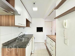 Image 8 - 876734