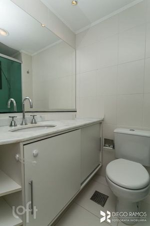 Image 8 - 876734