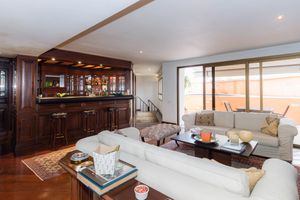 Image 33 - 876772
