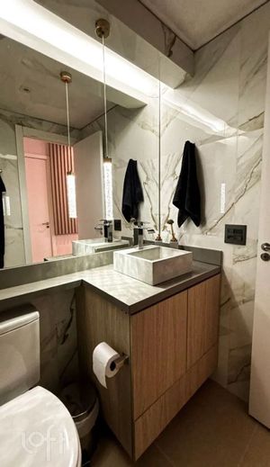 Image 9 - 876777