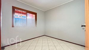 Image 17 - 876778