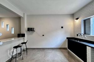 Image 6 - 876779