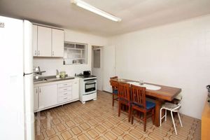 Image 16 - 876781