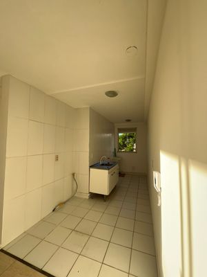 Image 0 - 876786