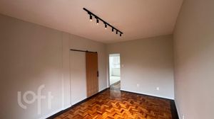 Image 6 - 876790
