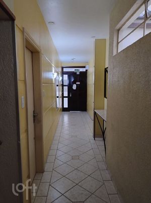 Image 12 - 876790