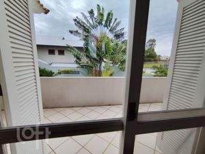 Image 10 - 876794