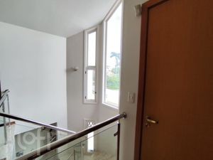 Image 8 - 876794