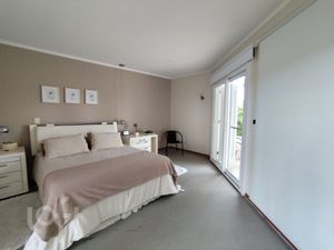 Image 16 - 876794