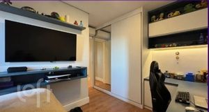Image 14 - 876798