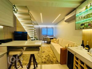 Image 4 - 876801