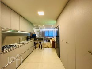 Image 7 - 876801