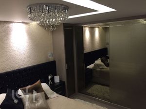 Image 9 - 876817