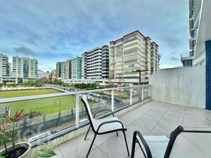 Image 29 - 876826