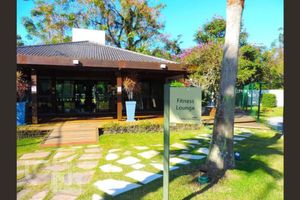 Image 4 - 876841