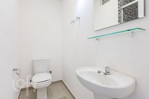 Image 15 - 876842