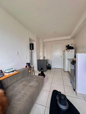 Image 1 - 876845