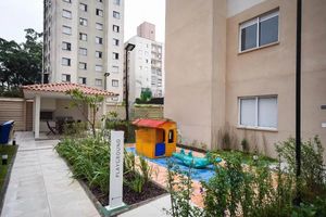 Image 15 - 876845
