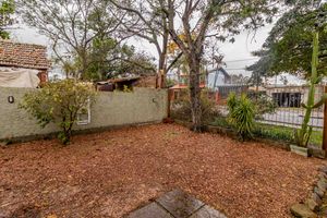 Image 30 - 876850